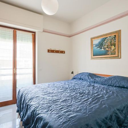 Apartamento Casa Norb Lerici - With Private Parking Exterior foto